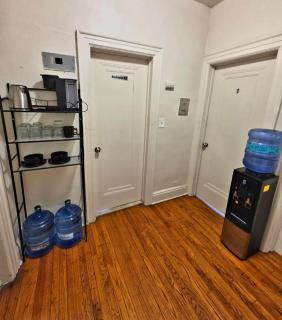 Habitación Privada y sencilla con TV de 55 pulgadas cerca de NY - 5