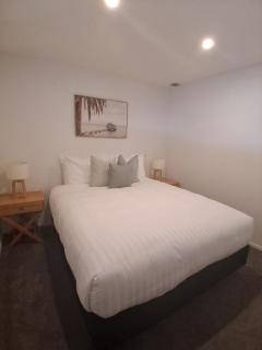 Hagley Executive Stays - 1