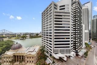 2 Bedroom River View in Brisbane CBD - 5