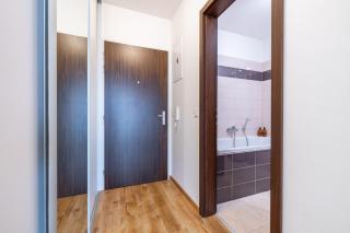 Green Velvet Apartment - 1