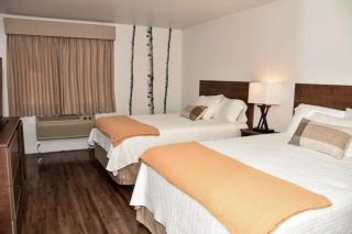 Eagle Peak Lodge & Cabins - 2