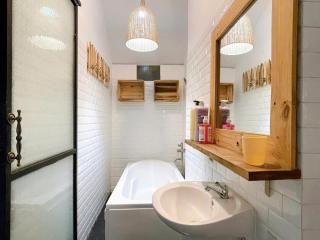 Stayhub Central District 1 - 2