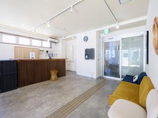 New Normal Hotel in NAHA WAKASA ニューノーマルホテルイン那覇若狭 - 1