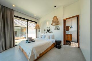 Villa Ce La Vie - 4BR Villa in Tumbakbayuh - 2