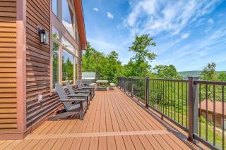 Mountainside Retreat in Ludlow with Amazing Views - 3