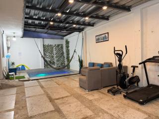 Excelente ubicación, lugar tranquilo con piscina privada, departamento con garaje - 8