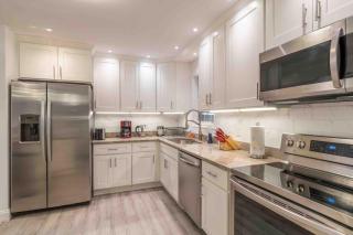 Luxury 6BR Pocono Home In Heart of All Attractions - 2