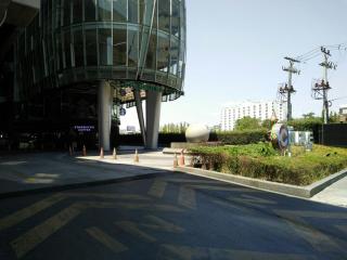 Pool on the roof, 200m to the airport link BTS - 4
