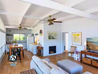 Retro Coastal Retreat with Vintage Style Sleeps 7 - 7