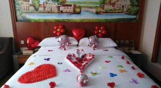Vienna Hotel Tongliao Ke'erqin - 1