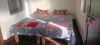 Pandit Rambabu Gautam Ji Dharmshala तीर्थपुरोहित श्री धाम वृन्दावन l 3 minute walking to Bankey Bihari Temple l AC and Non AC room Available - 1