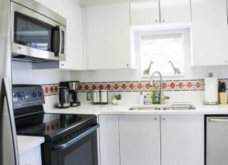 vancouver downtown condo at 1166 melville - 2