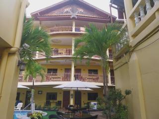 Phratamnak Inn Hotel & Guesthouse - 100 mtr from the beach - 9
