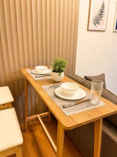 Cozy Fully Furnished 2 Bedroom Condo at Seawind - 9