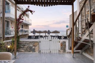 Melina Seafront Loft - 9