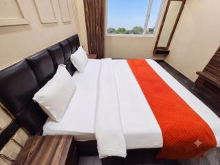 Hotel GSM Near Prem Mandir, Vrindavan - 6