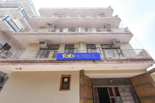 FabHotel Singh Guest House - 0
