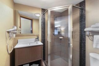 Comfort Inn & Suites Butler - 2