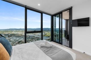 Sky-High at The Star Ocean View Pool Gym Sauna - 9