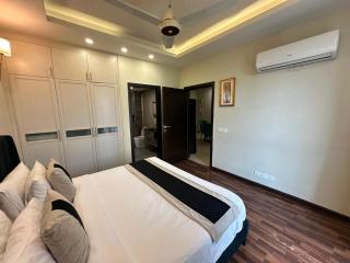 Elegant 1 Bedroom Apartment at Elysium 2 AC - 5