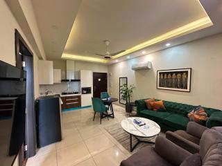 Elegant 1 Bedroom Apartment at Elysium 2 AC - 4