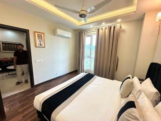 Elegant 1 Bedroom Apartment at Elysium 2 AC - 2