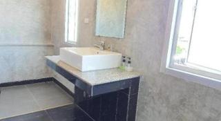 J2 Hotel - 2