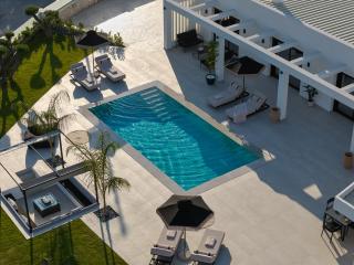 Pinakopi Luxury Villa, A Mediterranean Signature By MindYourVilla - 0