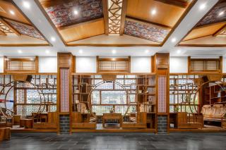 HuaHarmony Wulingyuan City Inn Near Zhangjiajie National Forest Park East Gate And Baofeng Lake With Tidy Rooms Chinese Style Solid Wood Design Standardized Management Shopping Access And Value Stays - 8