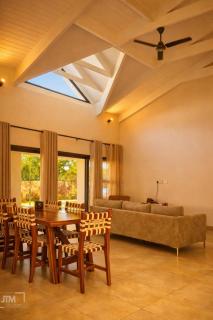Judith & Sylvester Hideaway - 2