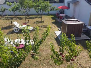 BedRenter Private Garden Retreat for Two with Private Wood-Fired Hot Tub - 2