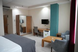 Mira Blue Hotel - 2