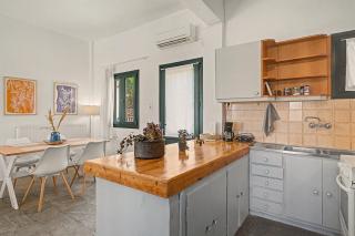 The House By The Sea - 5