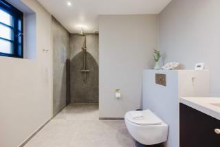Elegant Private Villa Apartment in the Heart of Am - 6