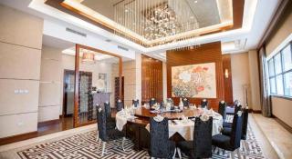 Fortune International Hotel - 8
