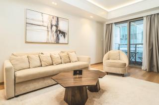 Exquisite 2-Bedroom Apartment with Sea View - 3