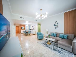 Deluxe 3 Bedroom with Marina & Sea View - 8