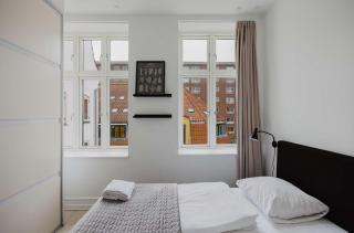Amalienborg Retreat Stylish 2BR Apartment - 2