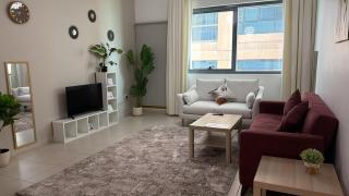 SPACIOUS 3 Bedroom Apartm Beach Front (Side View) - 0