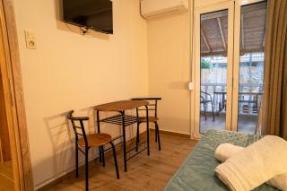 Zoe's Boutique Apartment - 8