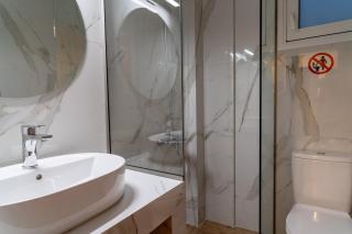 Zoe's Boutique Apartment - 5