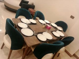 Prime 3 Bed Apt with UPS, Zeta Mall, Pool Incl - 2