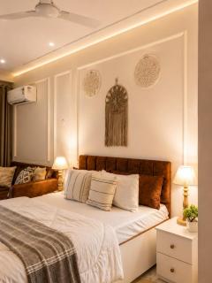 JoyNest Lofts Near Artemis and Medanta Gurgaon - 0