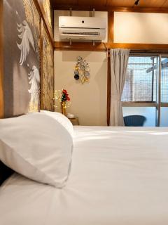 Private House 4K Cinema & Wide King Bed - Nagomi Art Osaka - - 4