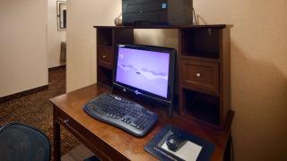 Best Western PLUS Executive Inn - Saint Marys - 6