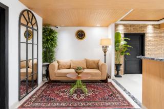 SkyHouse by Ace Luxe - 8