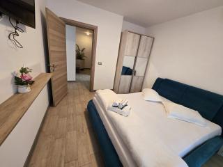 Superb Sea Side 3 Room Apartment - Beach Pool & Spa Resort - 7