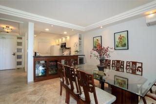 ROYAL MAUIAN, #202 - 3