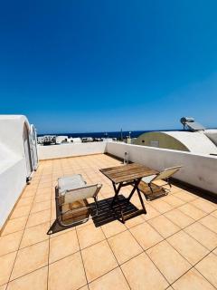 Roxys sea view Santorini Monolithos - 8