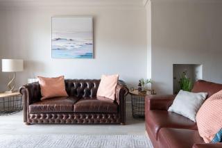 7 St Elmo Court - 2